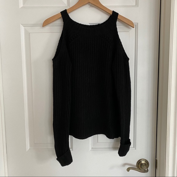 Knit long sleeve, with shoulder cut outs - Picture 2 of 3